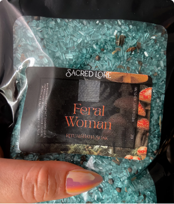 Feral Woman Bath Soak